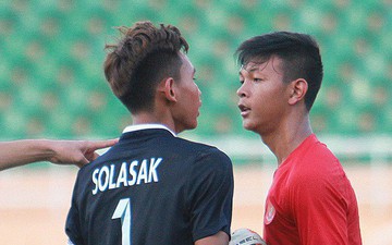 Cầu thủ U18 Lào xô xát với 18 Indonesia ngay sau thất bại tại giải U18 Đông Nam Á