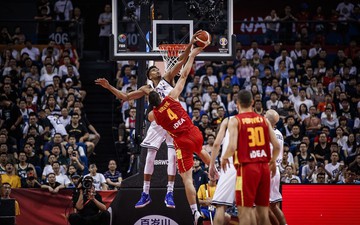 Tổng kết ngày 2 FIBA World Cup 2019: Hy Lạp và Mỹ ra quân thành công