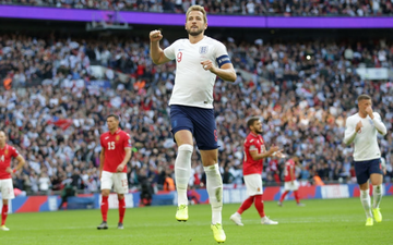 Harry Kane lập hat-trick, tuyển Anh đặt một chân đến VCK Euro 2020