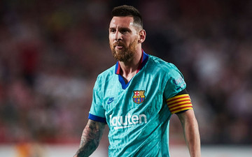 Barca thảm bại trước đội bóng mới lên hạng cùng loạt thống kê siêu tệ hại, fan đồng loạt kêu gọi sa thải ông thầy được Messi hết lòng ủng hộ