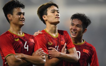 Lê Công Vinh: "Chơi đúng thực lực, U23 Việt Nam đủ sức giành vé đi tiếp"