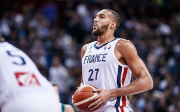 FIBA thừa nhận sai lầm của trọng tài trong trận đấu ở vòng 2 FIBA World Cup giữa Pháp và Lithuania