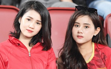 Không chỉ có bạn gái tin đồn của Quang Hải, khán đài trận U23 Việt Nam vs CHDCND Triều Tiên còn có nhiều bóng hổng khác khiến dân tình chao đảo