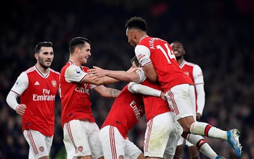 Arsenal có chiến thắng đầu tiên dưới triều đại Mikel Arteta trong ngày đầu tiên của năm mới