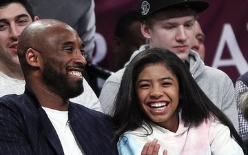 Nhói lòng trước clip ghi lại khoảnh khắc tình cảm của Kobe Bryant và con gái 13 tuổi Gianna, được quay ngay trước khi cả hai thiệt mạng thương tâm sau vụ rơi máy bay
