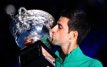 Thể hiện bản lĩnh tuyệt vời, Djokovic vô địch Australian Open để tiến sát danh hiệu Grand Slam của Nadal và Federer