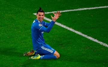 Thi đấu bạc nhược, Ronaldo và Juventus nhận thất bại "ê chề" ở lượt đi vòng 1/8 Champions League