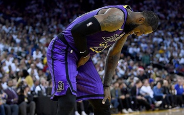 Chấn thương vùng nhạy cảm, LeBron James khiến Los Angeles Lakers đứng ngồi không yên