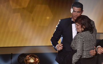 Câu chuyện đầy nước mắt về mẹ của Ronaldo, người đã chiến đấu đơn độc cả đời với số phận hẩm hiu