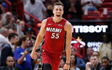 Duncan Robinson, tài năng trẻ Miami Heat gây náo loạn cộng đồng mạng với "nụ hôn ma cà rồng" trên cổ