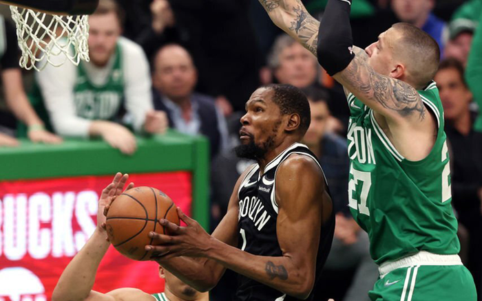 Boston Celtics đã theo kèm Kevin Durant như thế nào?