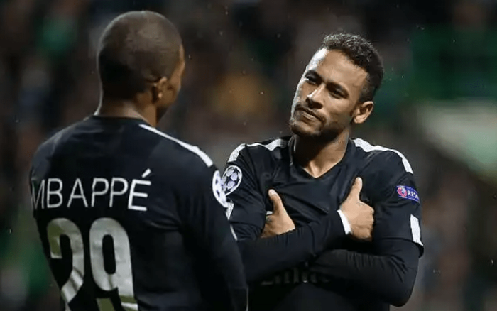 Neymar quá đen, hay Mbappe quá thiên tài?